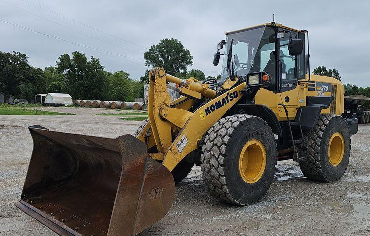 2016 Komatsu WA270-7
